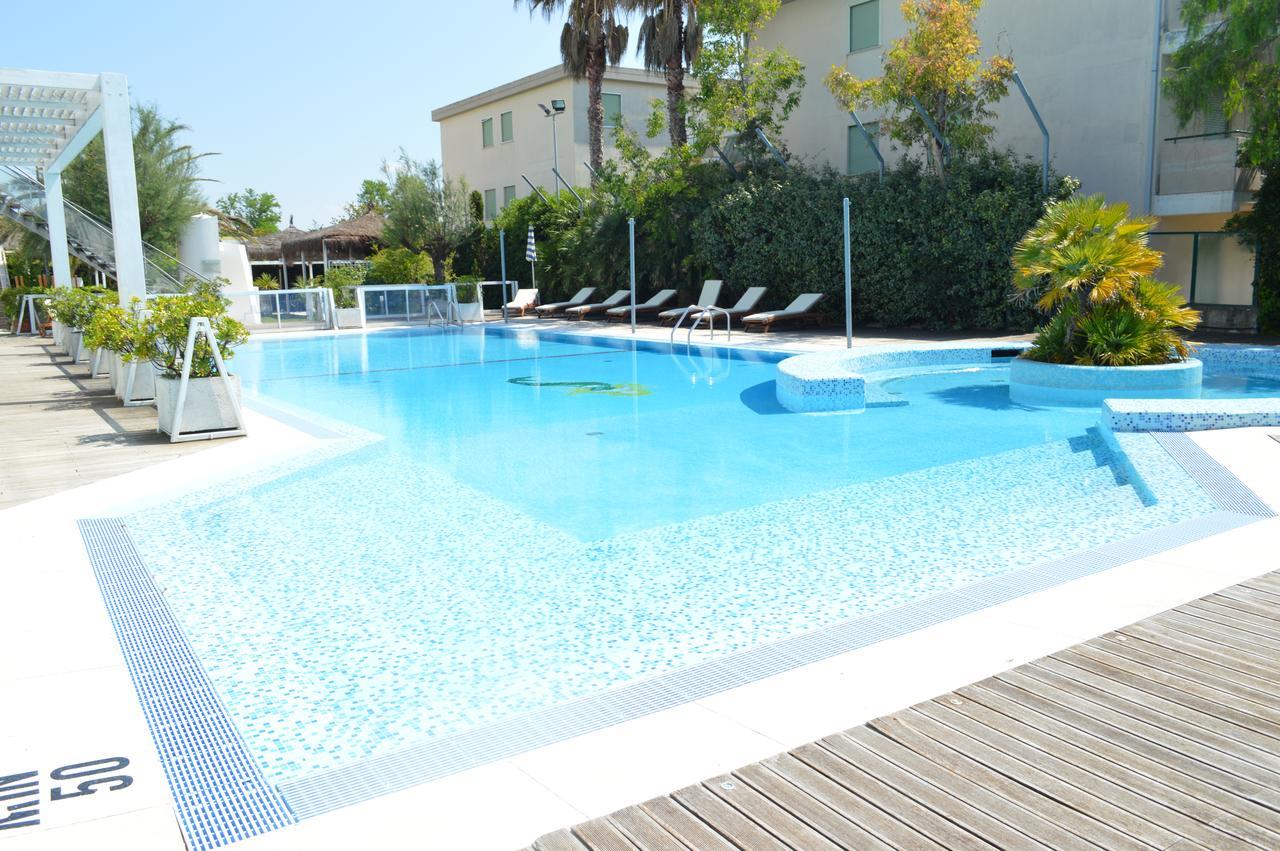 Hotel Excelsior Vasto Exterior foto